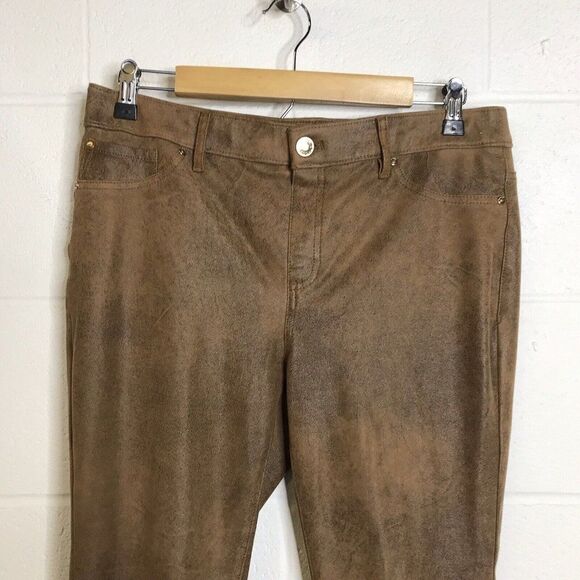 Chico's Womens The Ultimate Fit Faux Suede Leather Brown Pants Size 0 (Small 4) - Picture 2 of 11